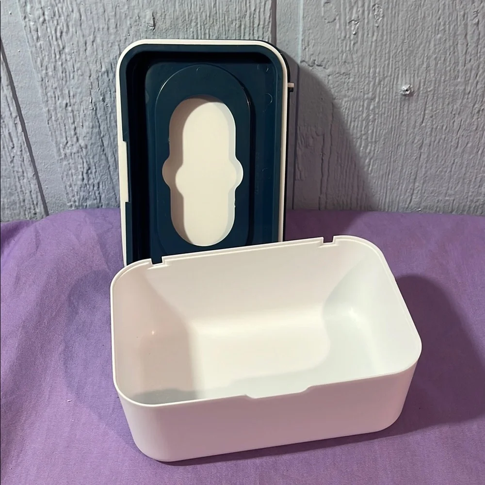 5 for $10 💜 Reusable Baby Wipes Container - Picture 3 of 5